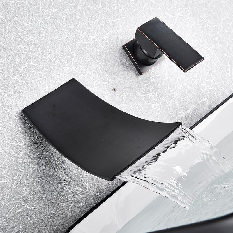 Torneira de Parede Monocomando Leon Cromada com Fluxo Cascata para Casa de Banho