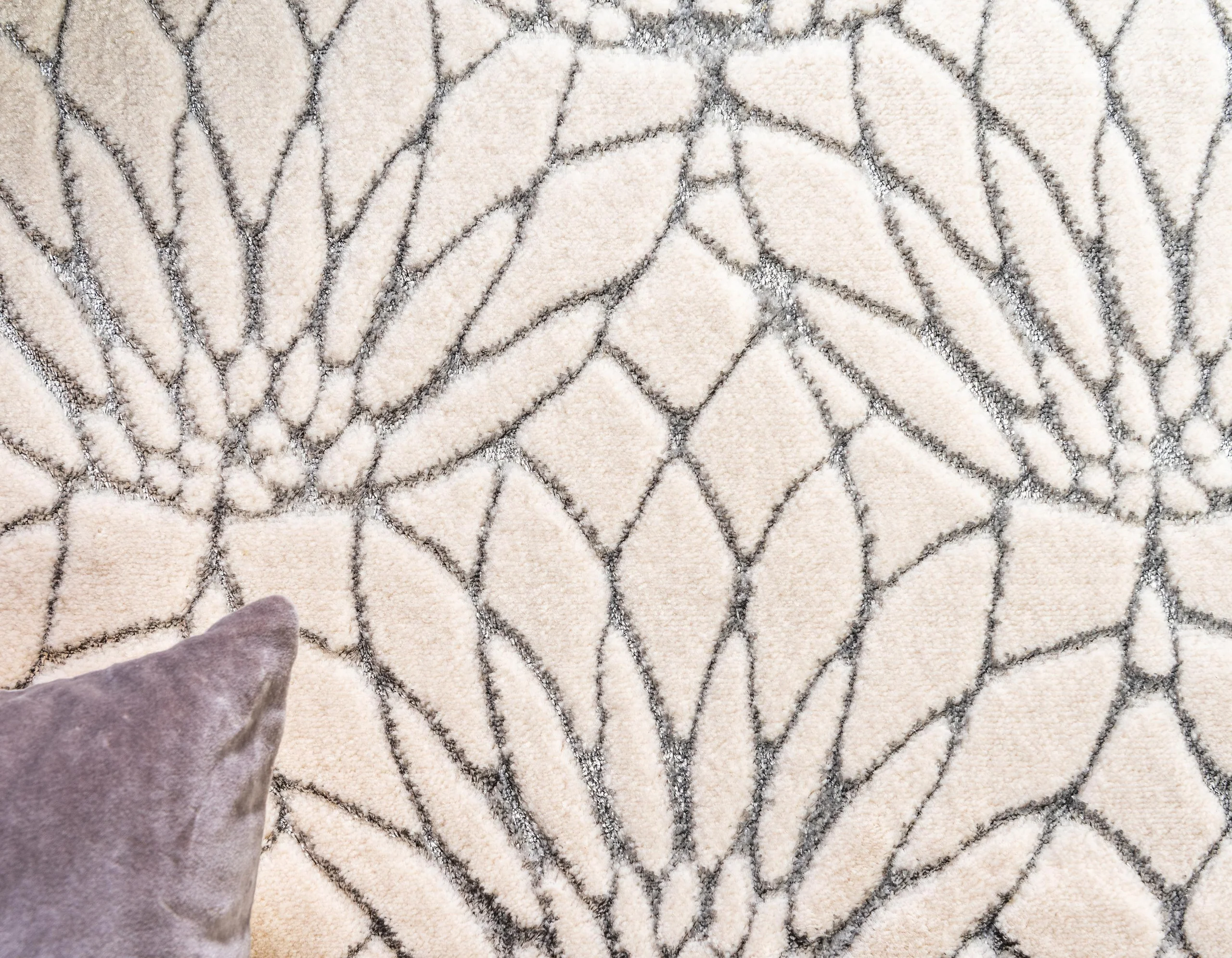 Ellison Lotus Flower Pattern Luxury Rug by Unique Loom
