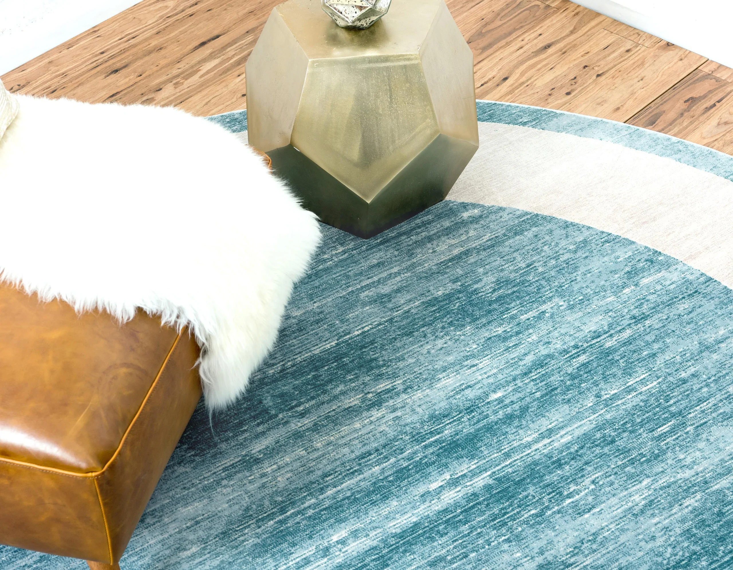 Brysen Modern Border Rug from Unique Loom