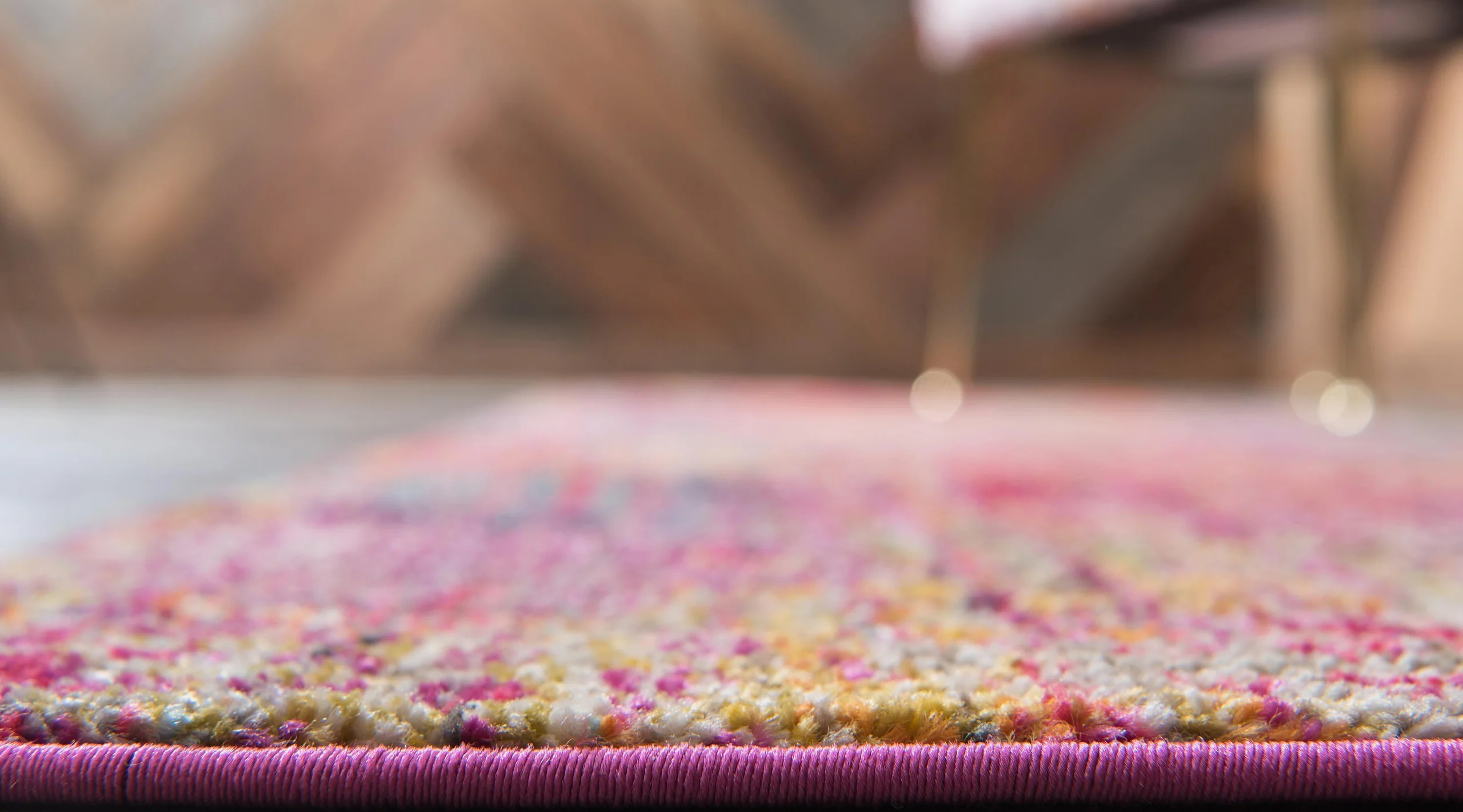 Franco modern matta med cirkelmönster av Unique Loom