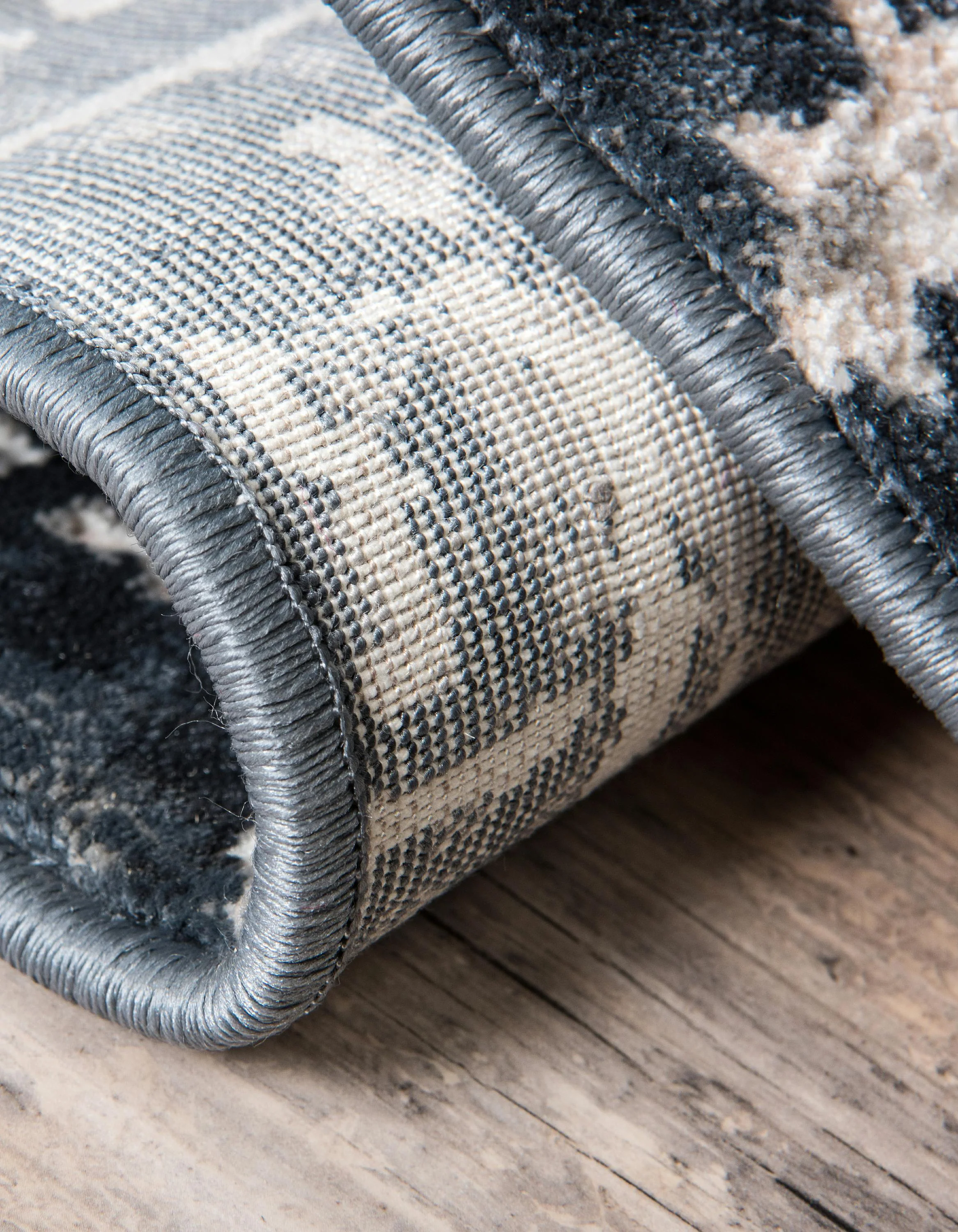 Anders Modern Faded Area Rug by Unique Loom