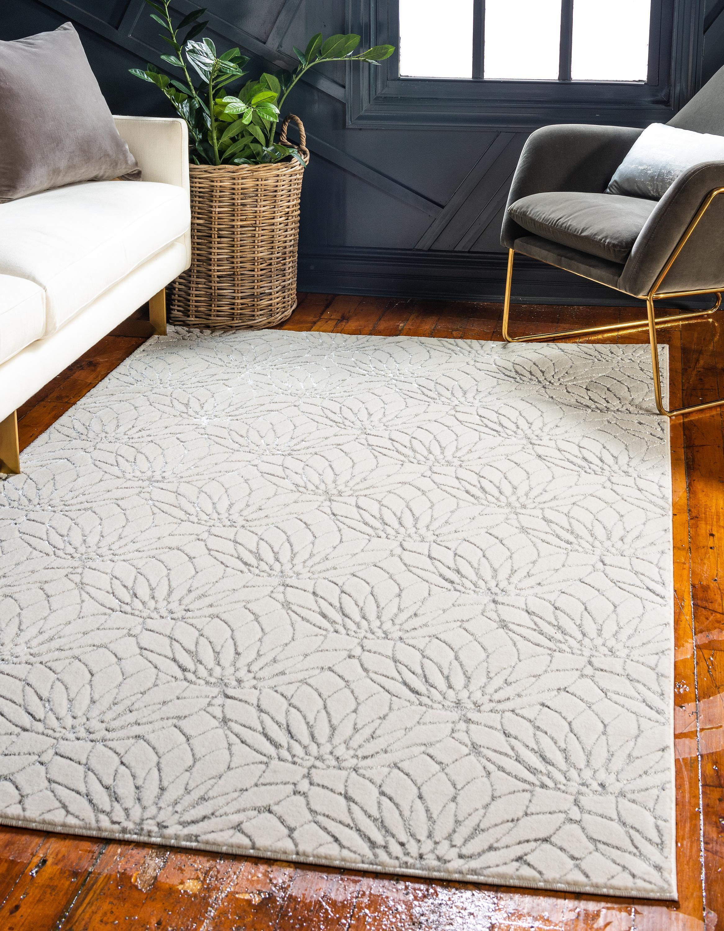 Ellison Lotus Flower Pattern Luxury Rug by Unique Loom