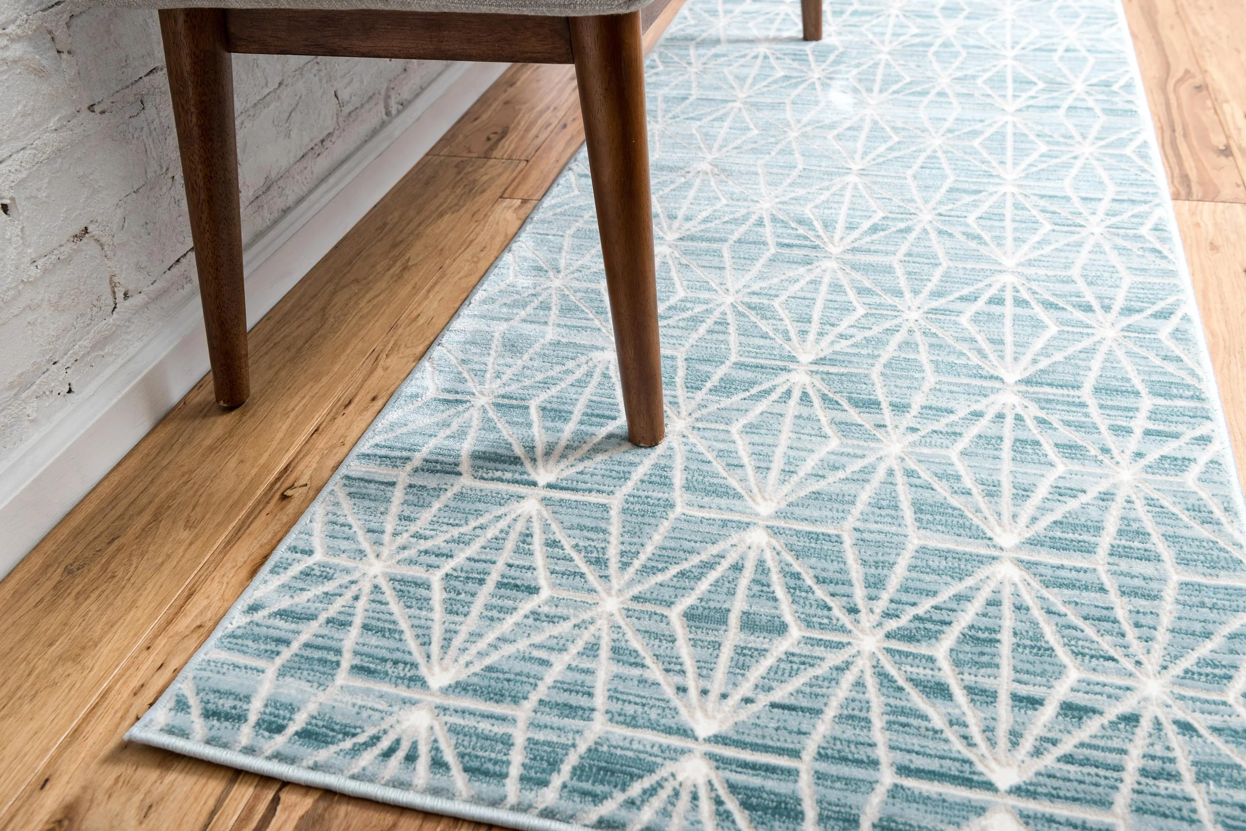 Aaro Geometric Modern Large Rug by Unique Loom