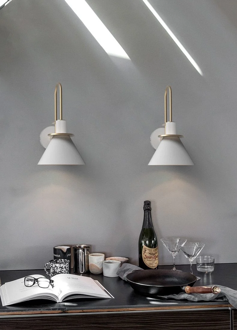 Oliva Modern Nordic Adjustable Slope Wall Lamp in Metal