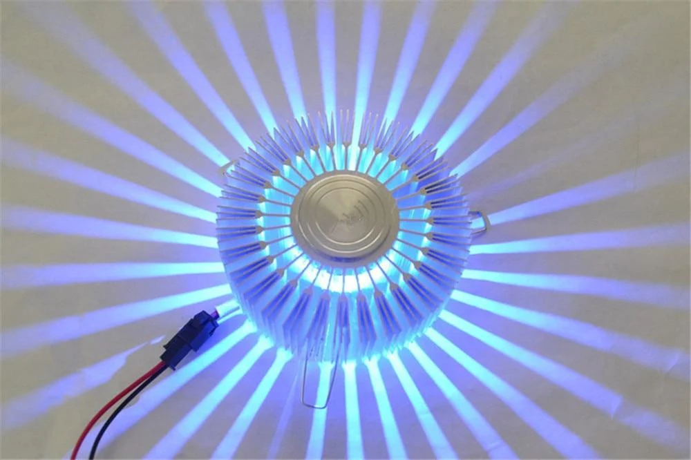 Lampa ścienna Werner Sunflower z aluminium i kryształu