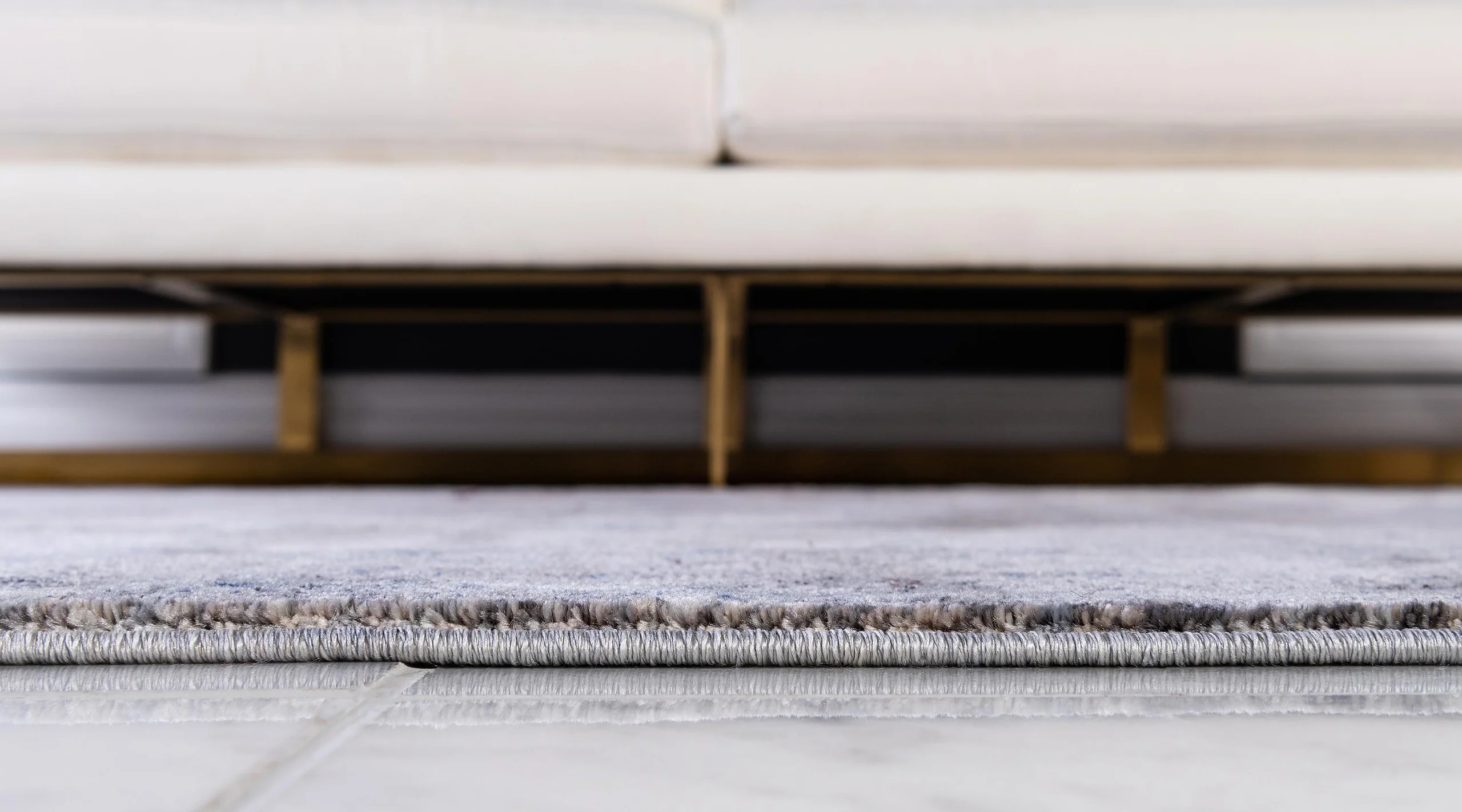 Damari Modern Area Rug with Simple Design from Unique Loom