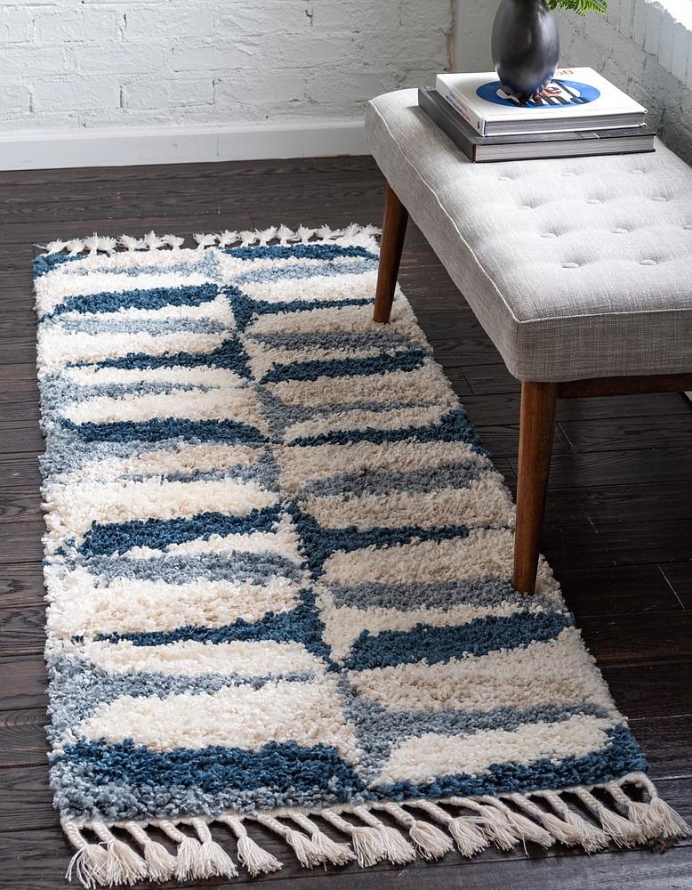 Jeramiah Modern Shaggy Area Rug from Unique Loom in Soft Polypropylene