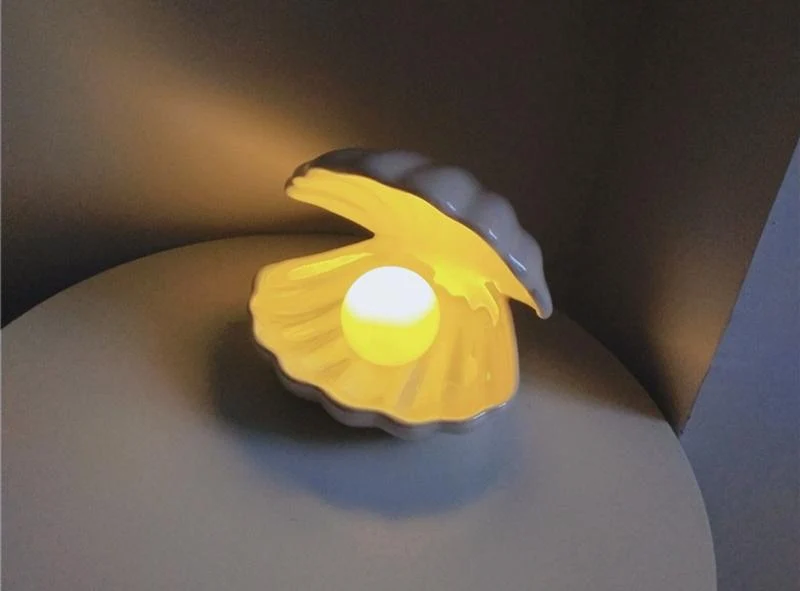 Sirenita Pearl and Shell Desk Lamp, Hand Painted Ceramic Light