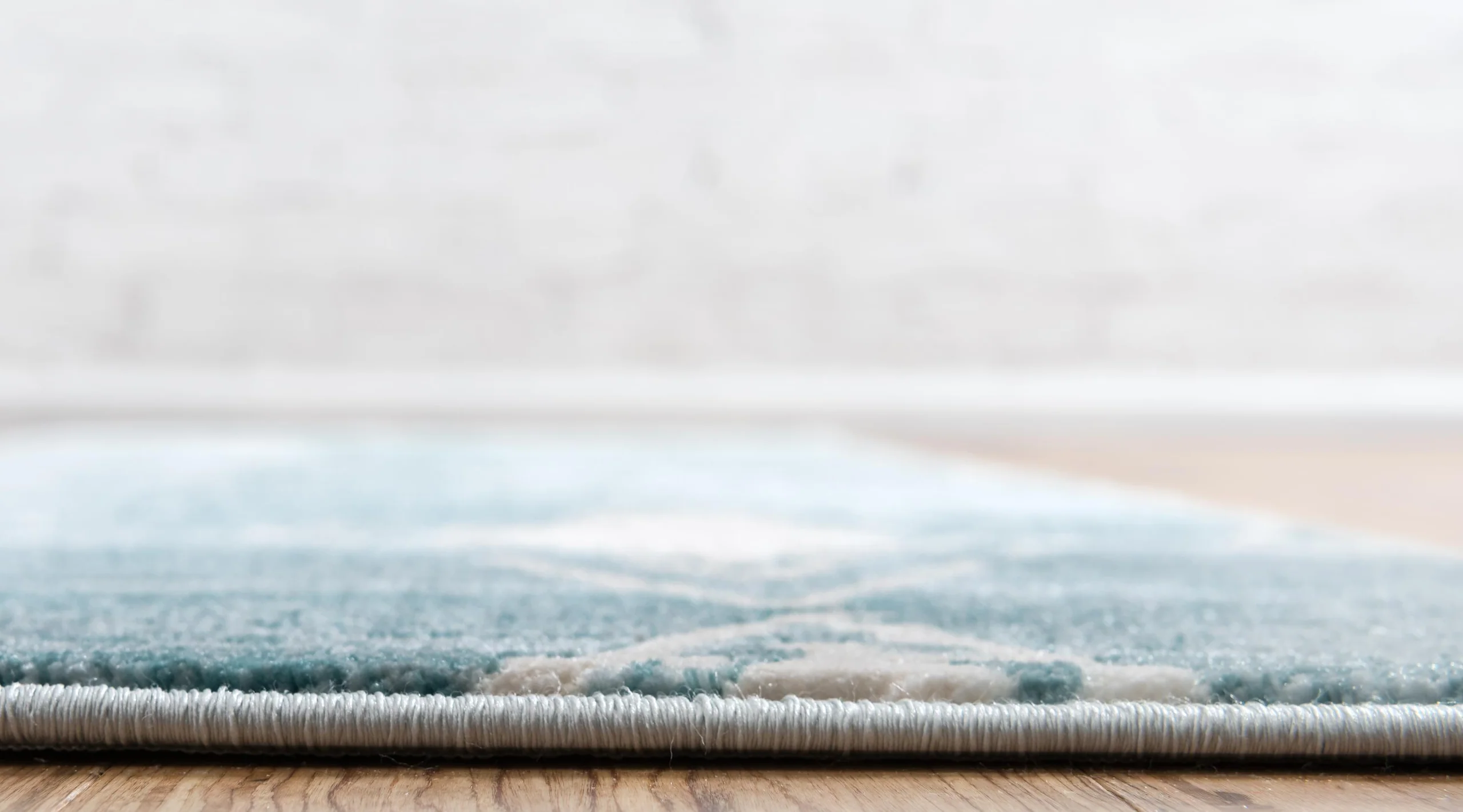 Jakobe Faded Diamond Pattern Area Rug by Unique Loom