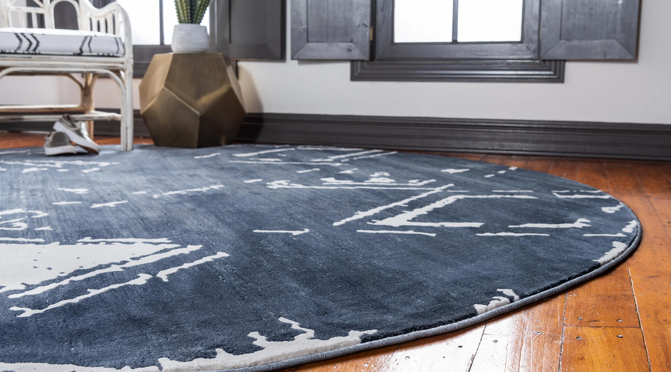 Jakobe Faded Diamond Pattern Area Rug by Unique Loom