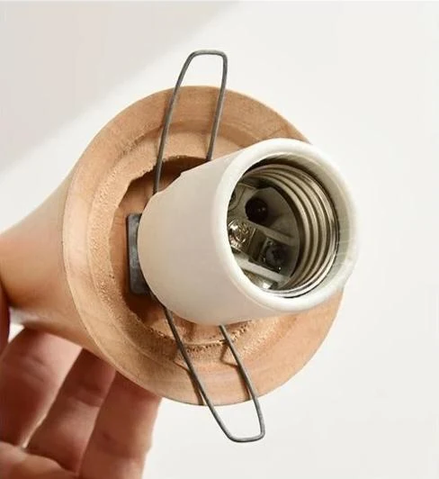Bryton 鐵木玻璃 LED 吊燈 家用或餐廳適用