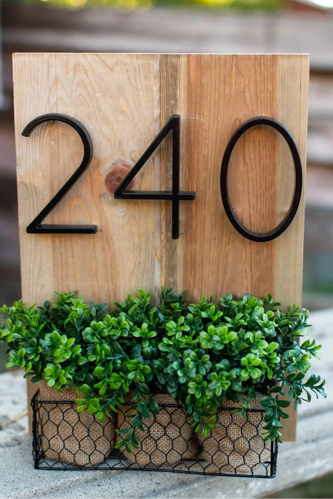 Modern Design House Numbers in Anti-Rust Zinc Alloy, 5 Inch High