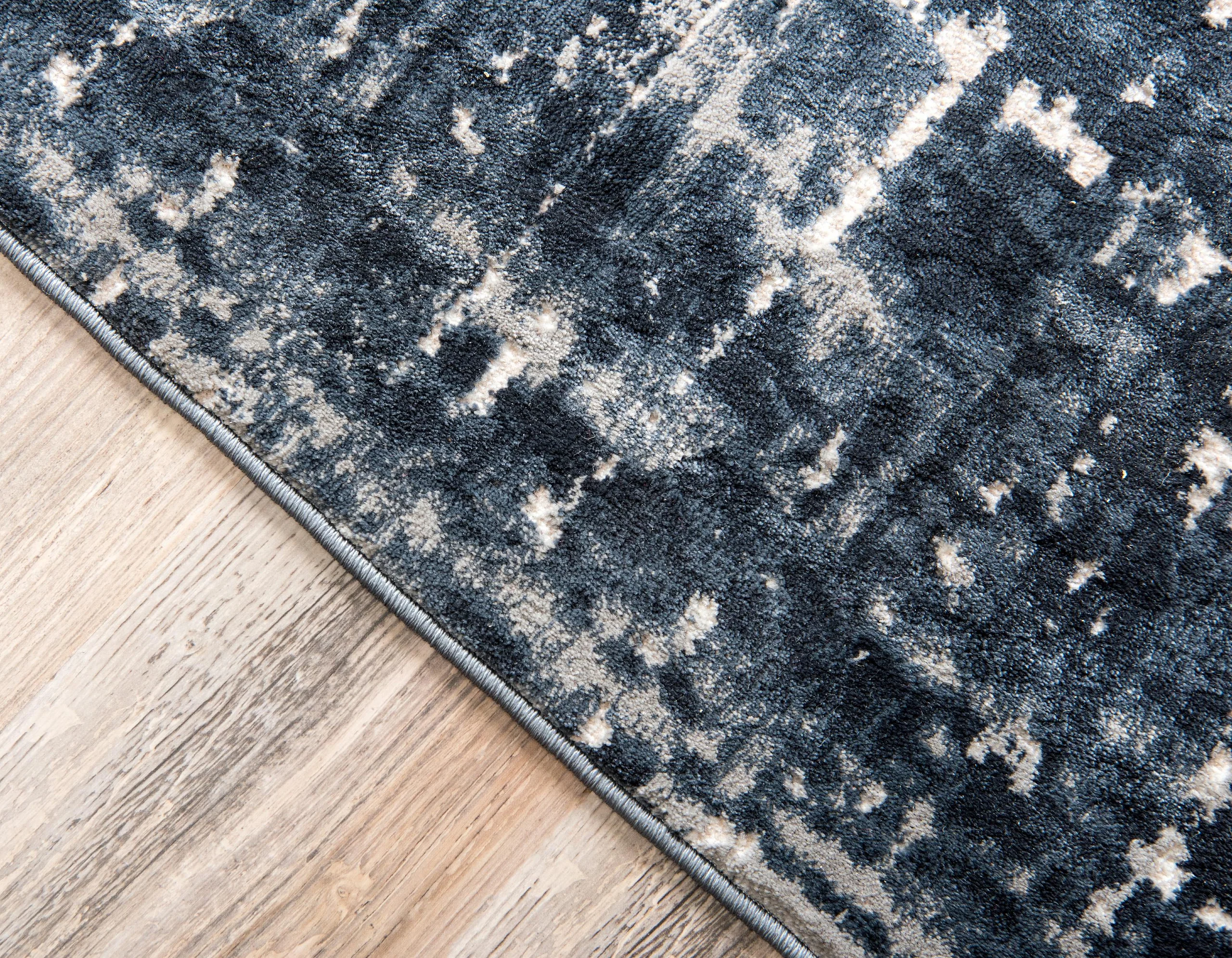 Anders Modern Faded Area Rug by Unique Loom