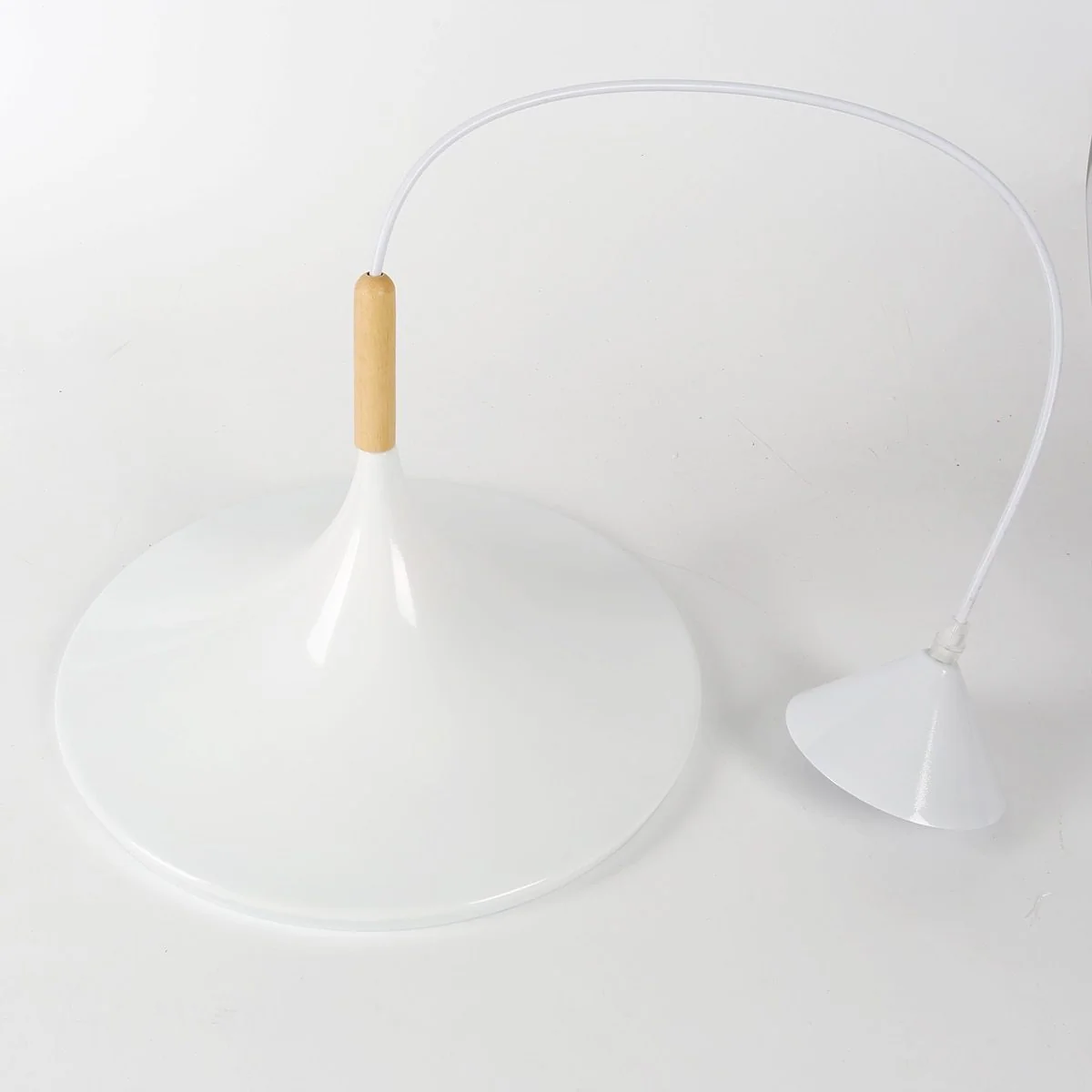 Lustre Pendente Moderno em Ferro Jule para Cozinha e Sala de Jantar