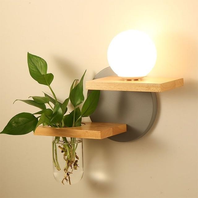 Lyla LED-lampa, kruka och hyllor i trä, kombination