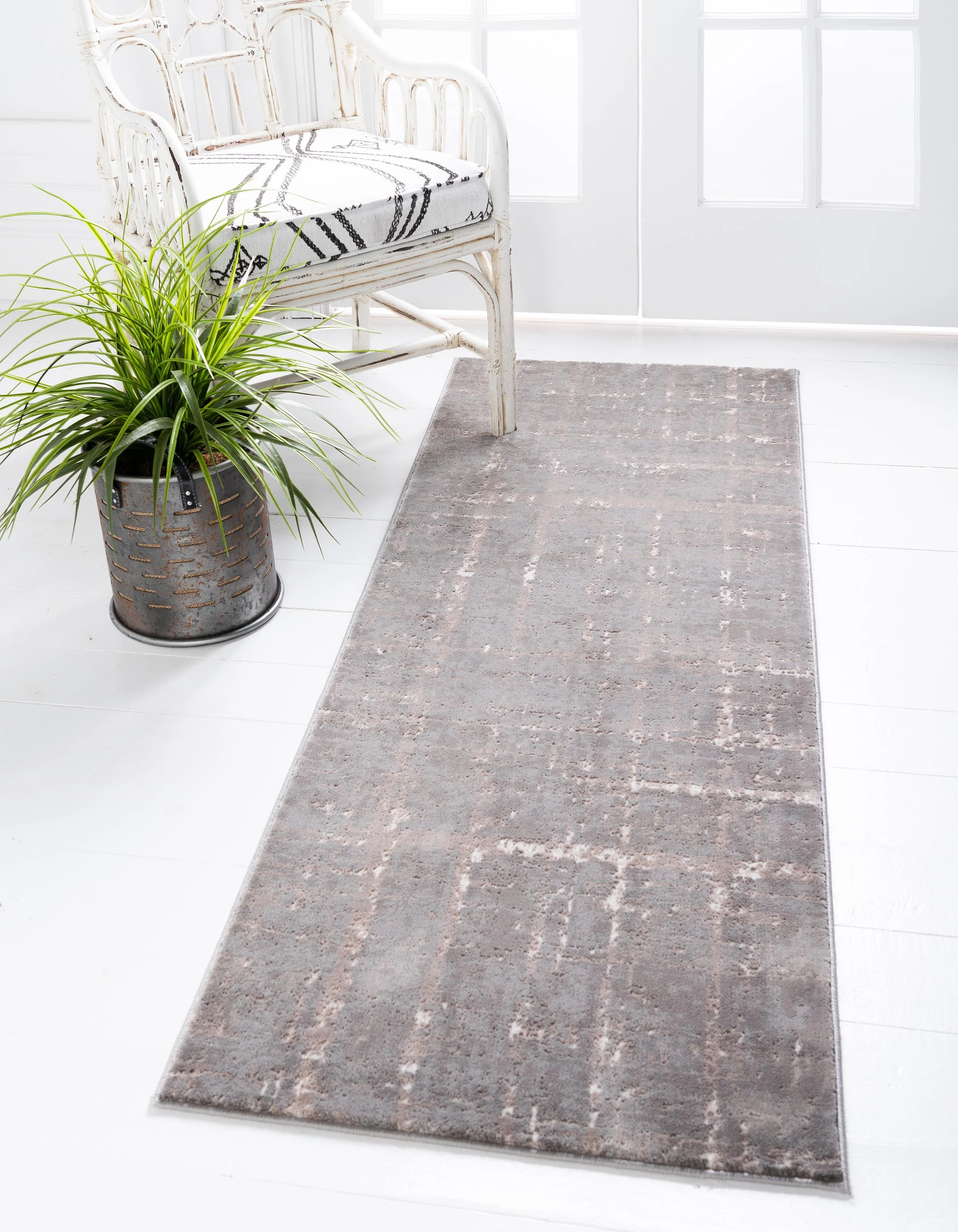 Anders Modern Faded Area Rug by Unique Loom
