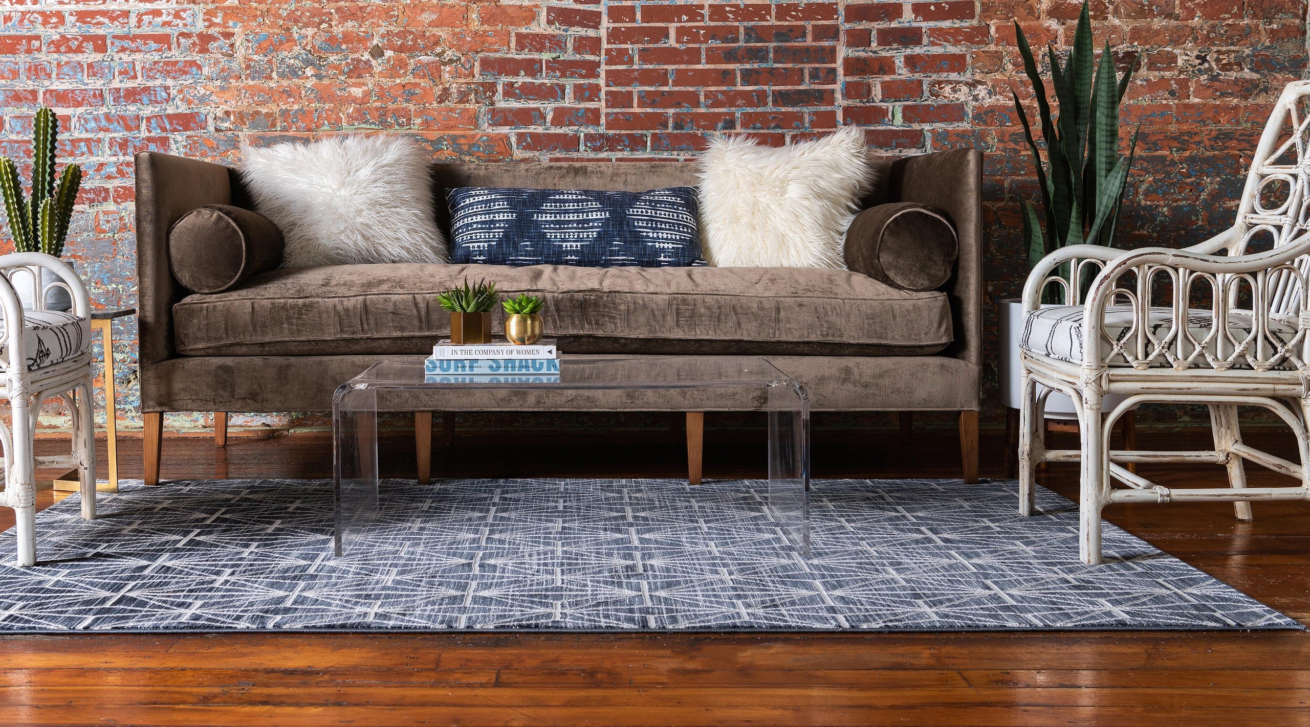 Aaro Geometric Modern Large Rug by Unique Loom