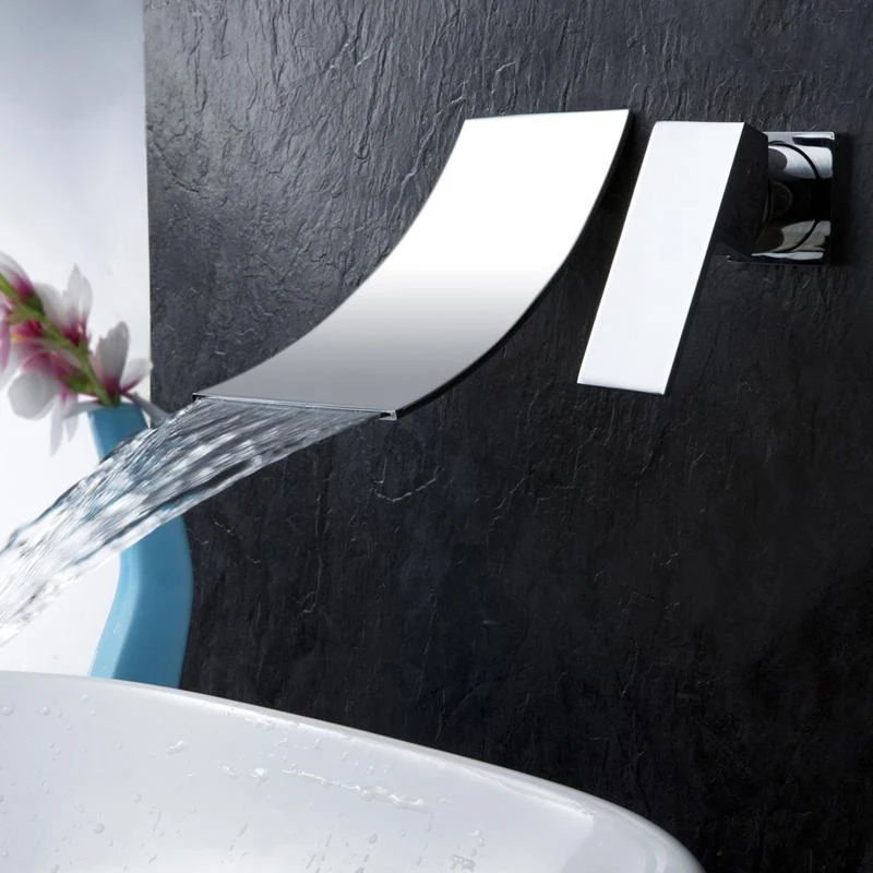 Torneira de Parede Monocomando Leon Cromada com Fluxo Cascata para Casa de Banho