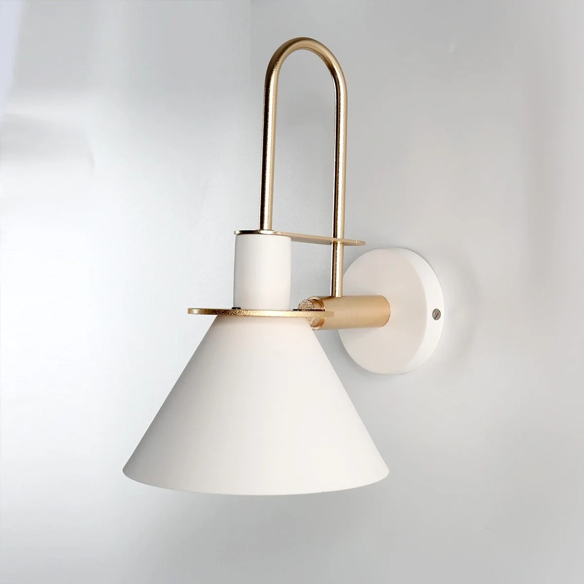 Oliva Modern Nordic Adjustable Slope Wall Lamp in Metal