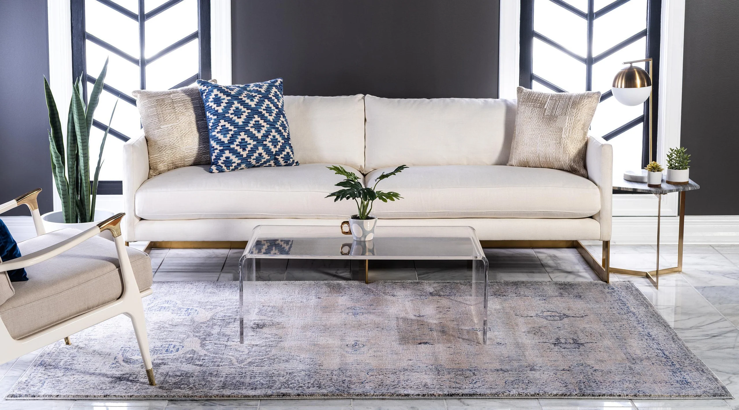 Damari Modern Area Rug with Simple Design from Unique Loom