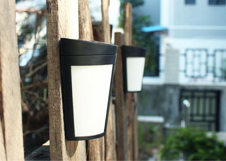 Blanch Outdoor Waterproof Solar Wall Lamp for Garden and Courtyard