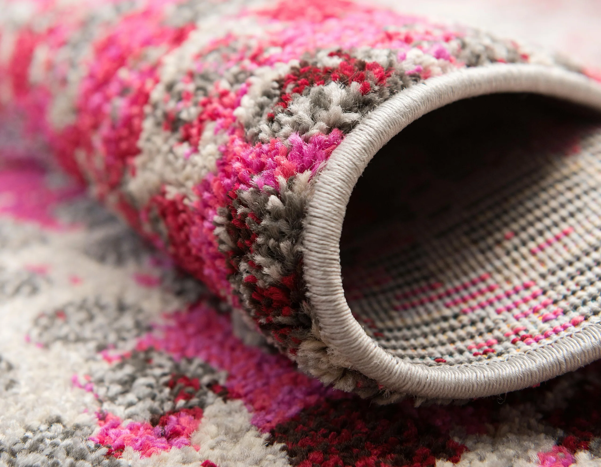 Franco modern matta med cirkelmönster av Unique Loom