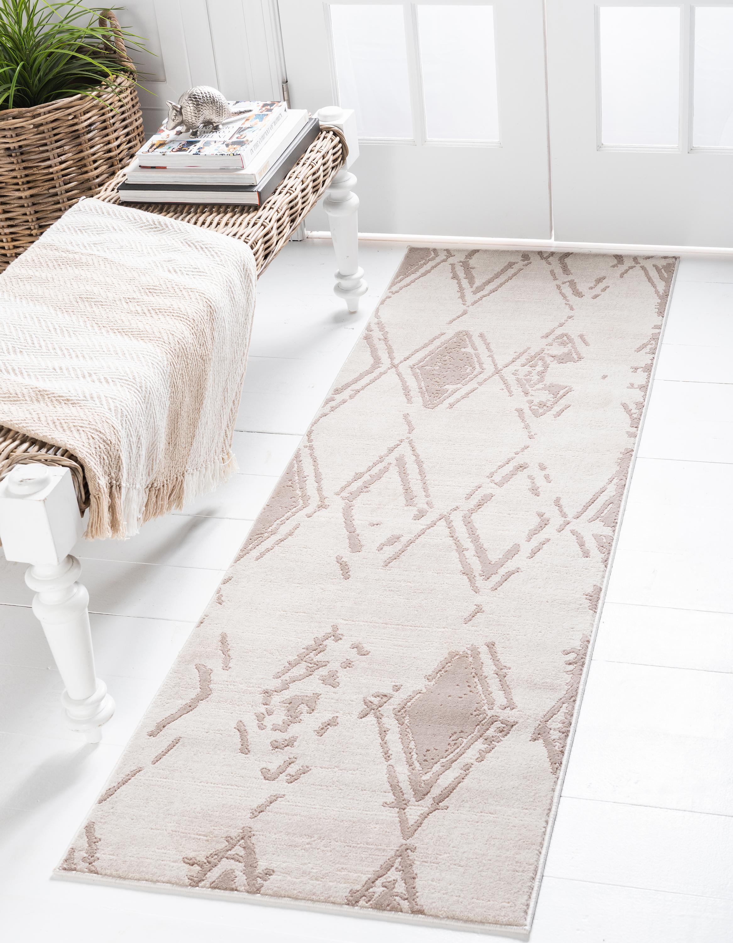 Jakobe Faded Diamond Pattern Area Rug by Unique Loom