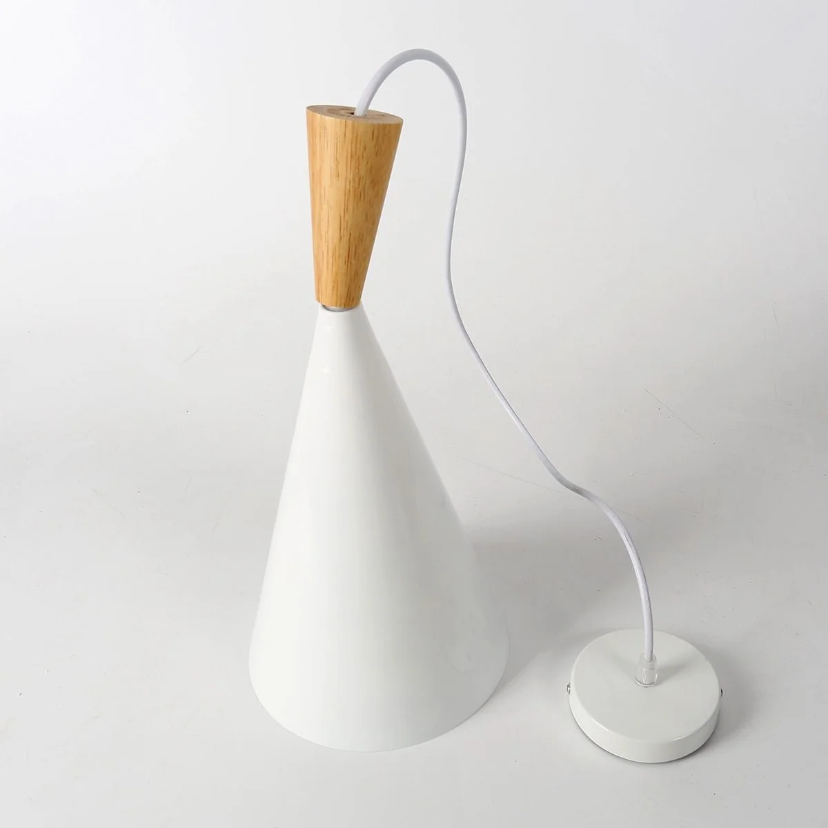 Lustre Pendente Moderno em Ferro Jule para Cozinha e Sala de Jantar