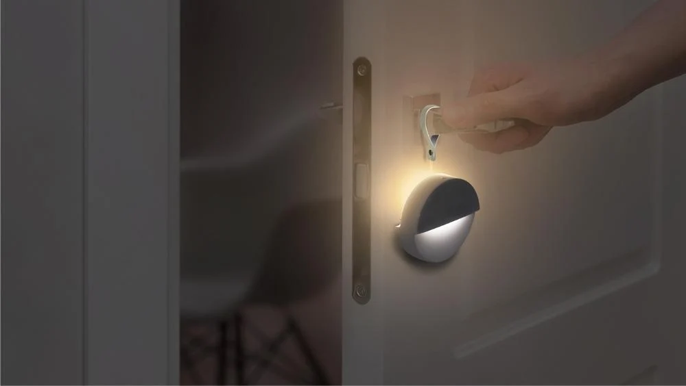 Lampe LED Bluetooth à capteur de mouvement Denton avec corde de suspension pour vision nocturne