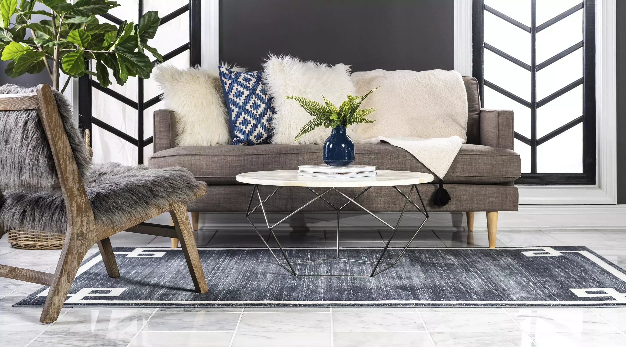 Dangelo Modern European Border Rug by Unique Loom