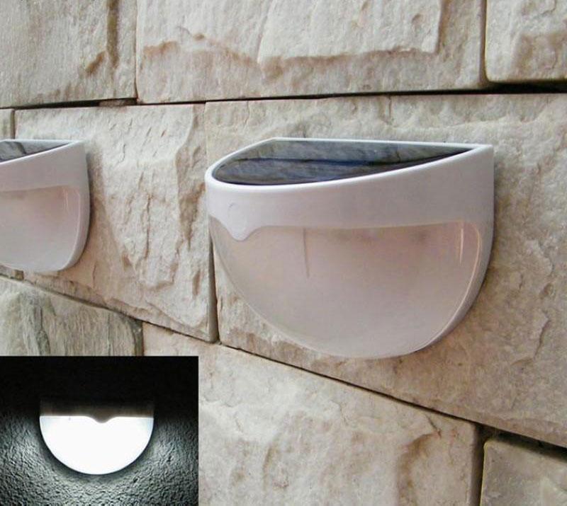Suri solcellsdriven utomhuslampa LED för väggmonterad trädgårdsbelysning