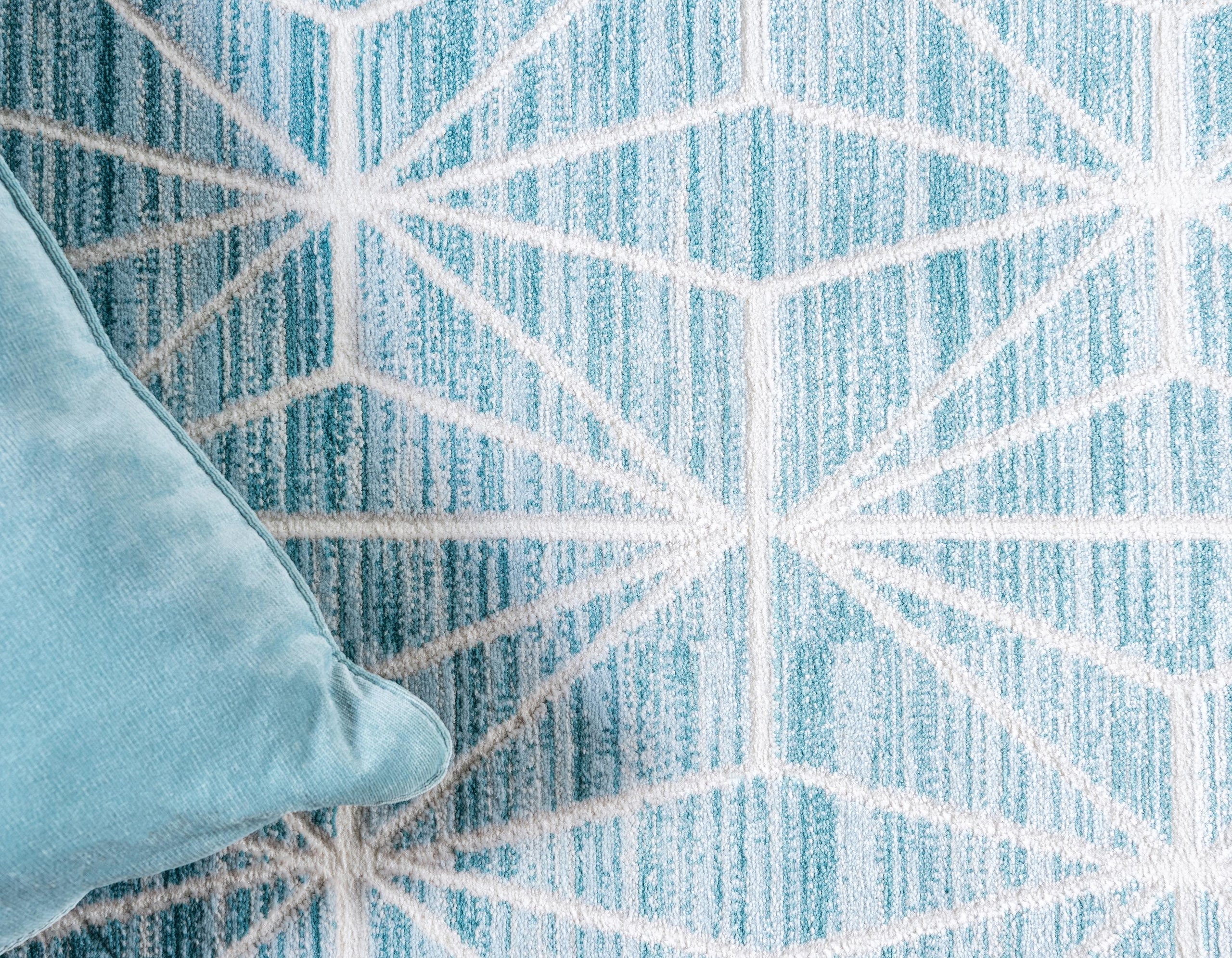 Aaro Geometric Modern Large Rug by Unique Loom