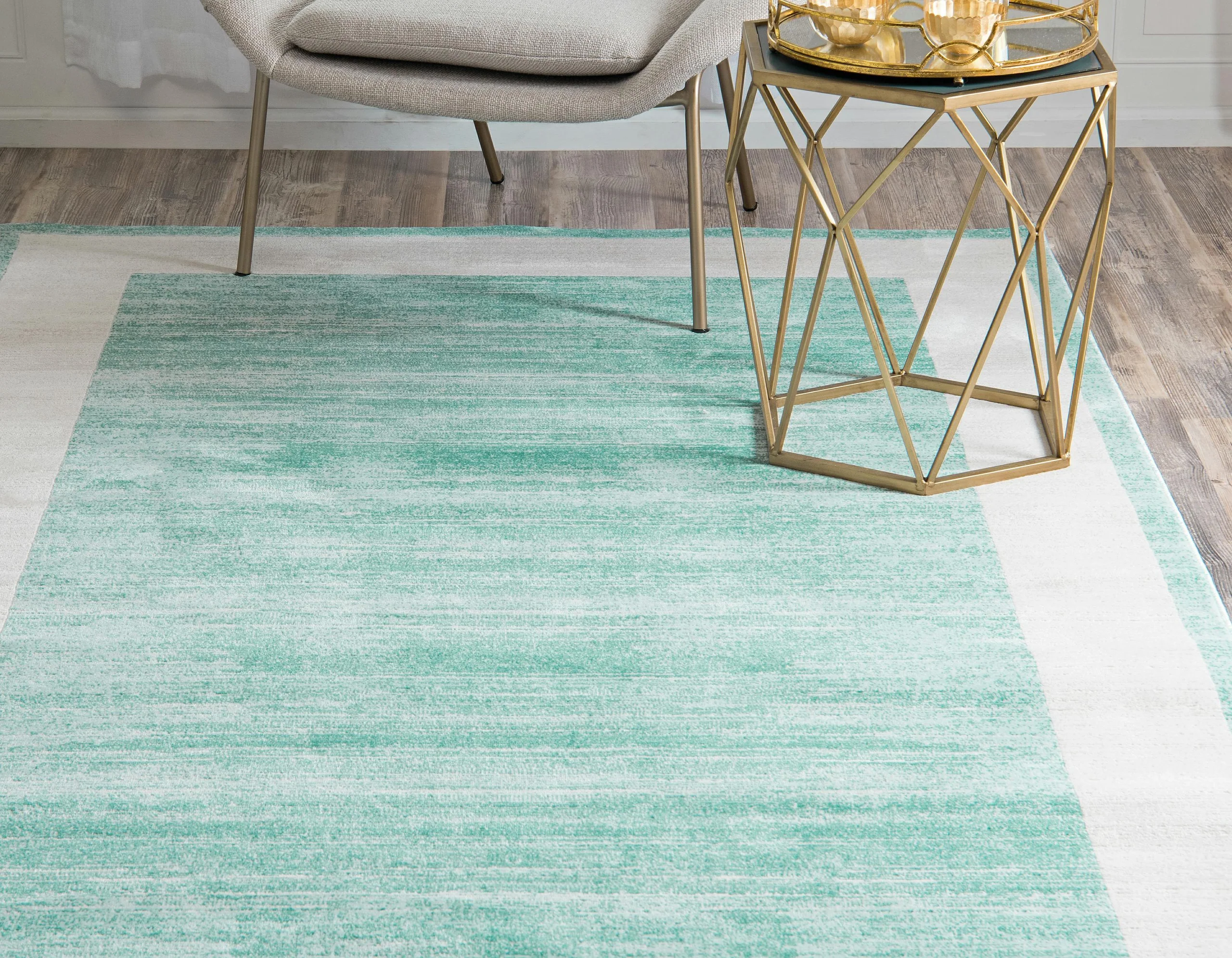 Brysen Modern Border Rug from Unique Loom