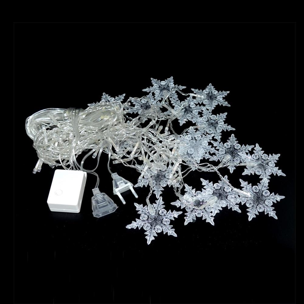 Set van 16 hangende LED-sneeuwvloklampen