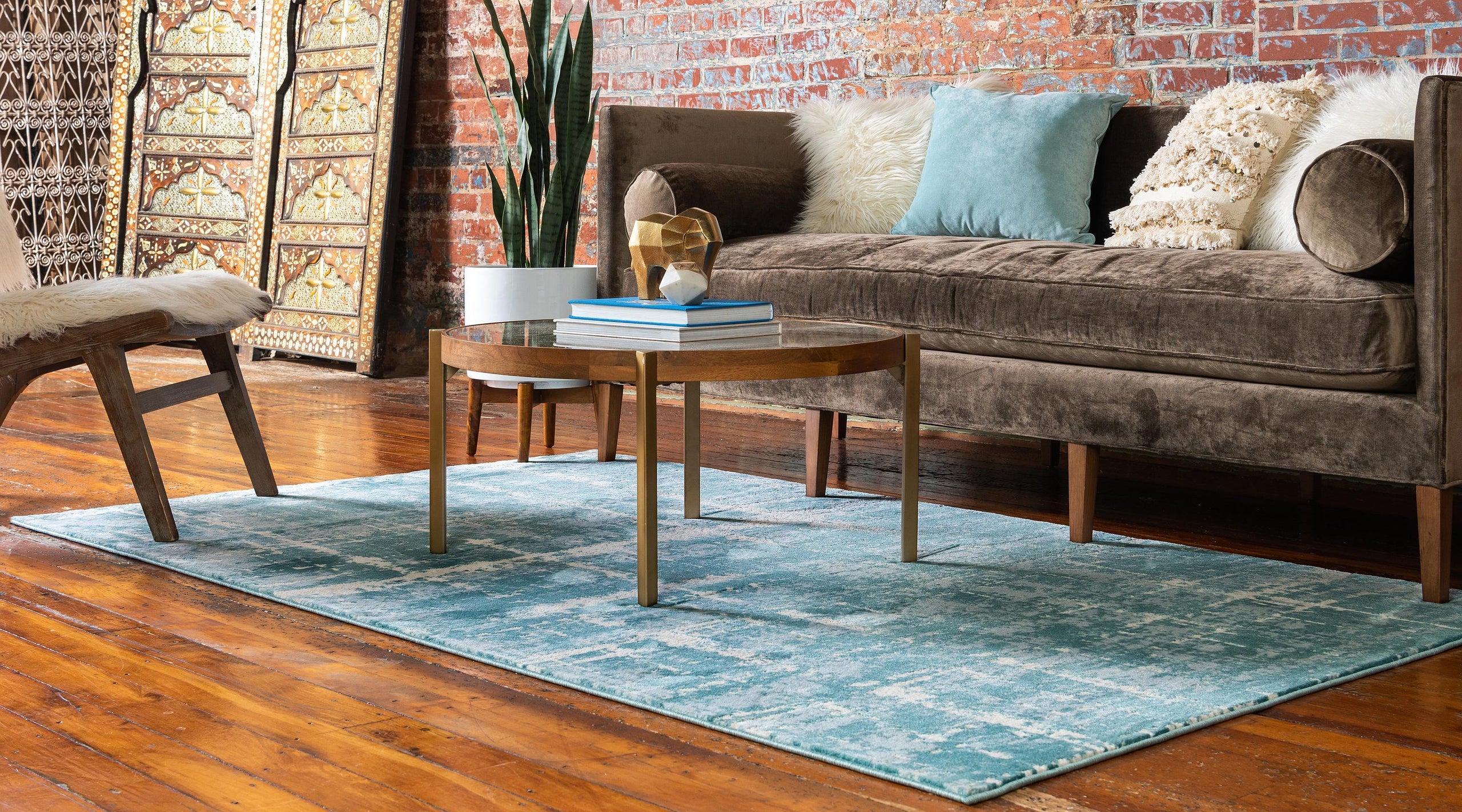 Anders Modern Faded Area Rug by Unique Loom
