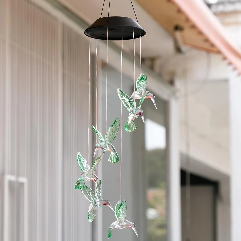 LED-vindspel med kolibri och 6 färgskiftande lampor