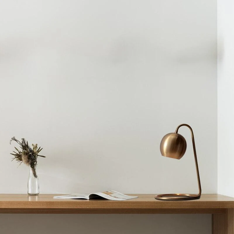 Lark kopparpläterad retro bordslampa för skrivbord och bokhyllor