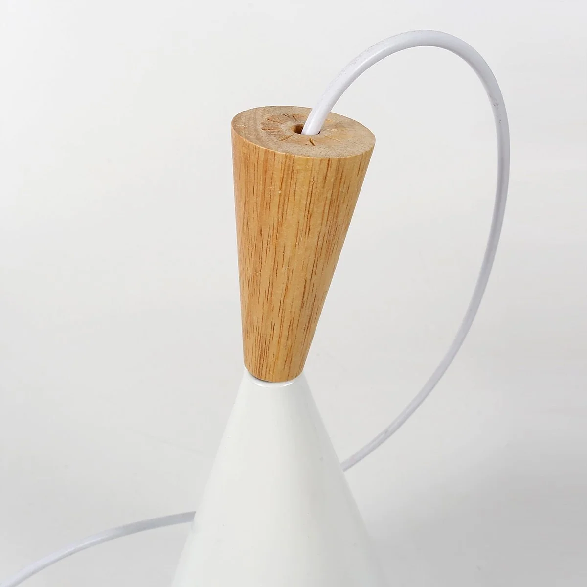 Lustre Pendente Moderno em Ferro Jule para Cozinha e Sala de Jantar