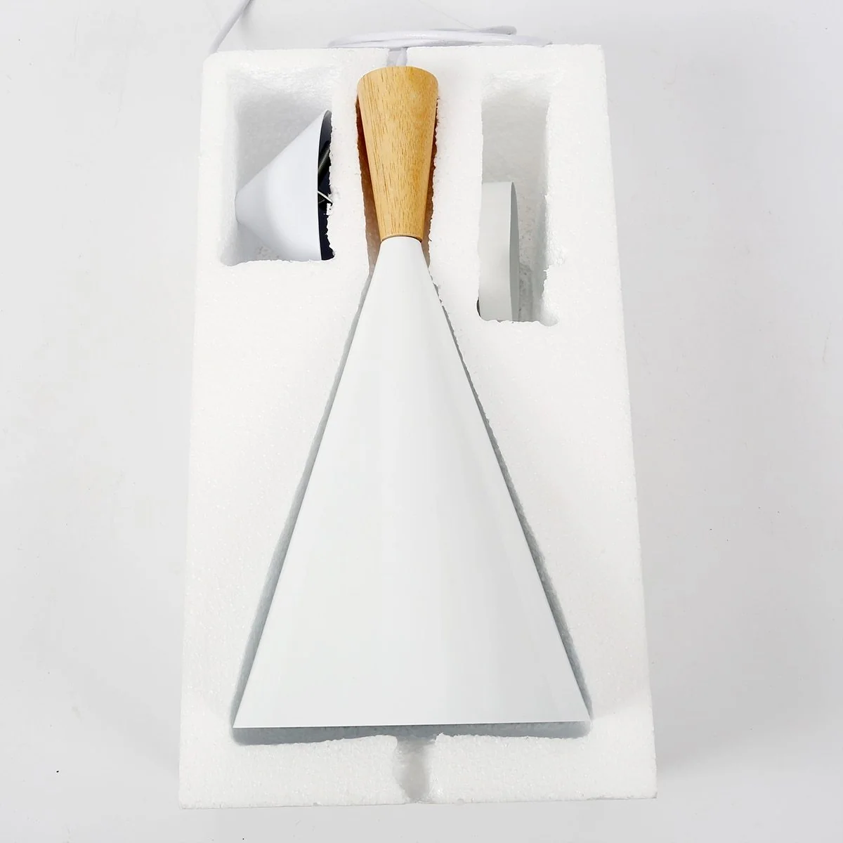 Lustre Pendente Moderno em Ferro Jule para Cozinha e Sala de Jantar