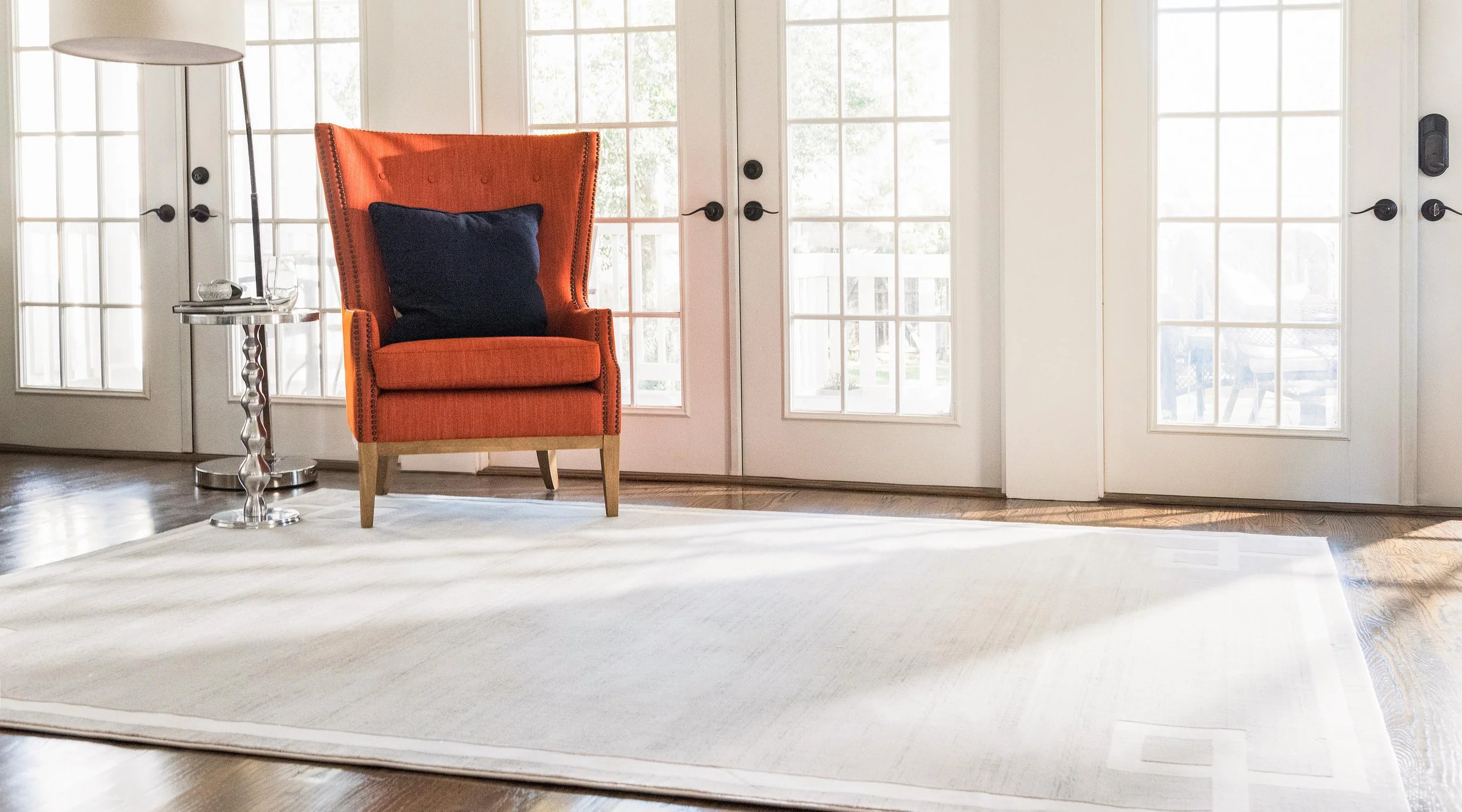 Dangelo Modern European Border Rug by Unique Loom