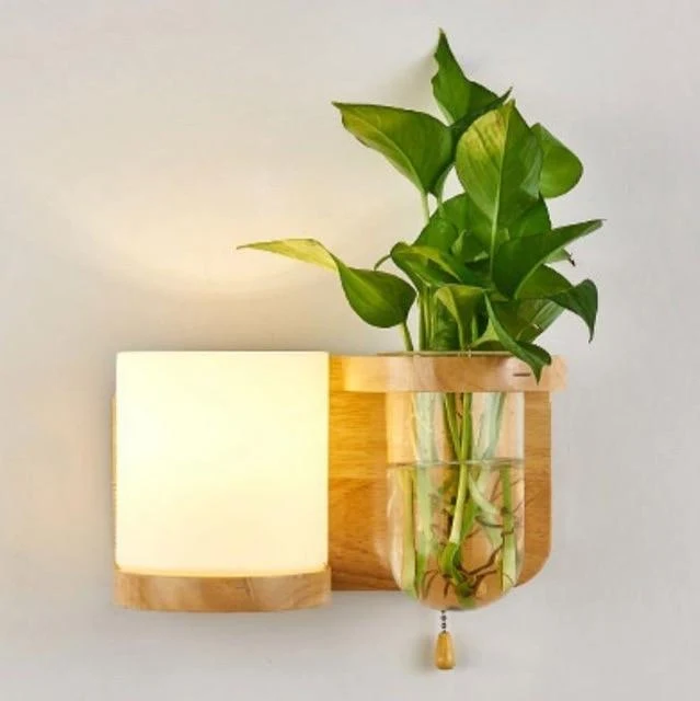 Lyla LED-lampa, kruka och hyllor i trä, kombination