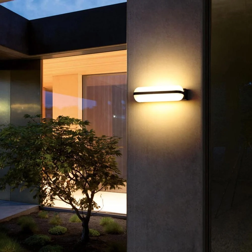 Mondo Outdoor Waterproof LED Wall Light in Aluminium and Acrylic
