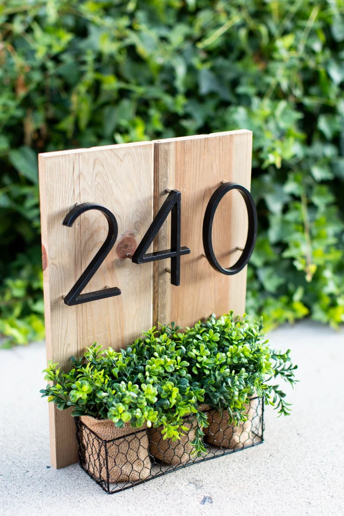 Modern Design House Numbers in Anti-Rust Zinc Alloy, 5 Inch High