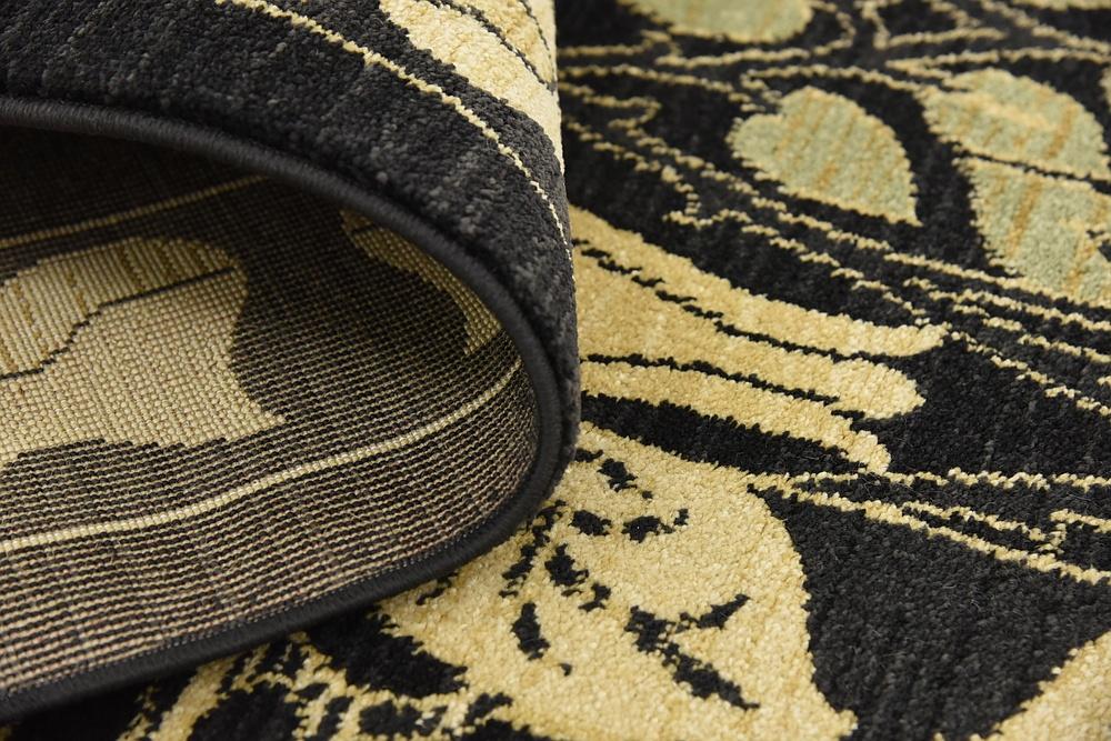 Pierre Modern European Art Deco Rug by Unique Loom