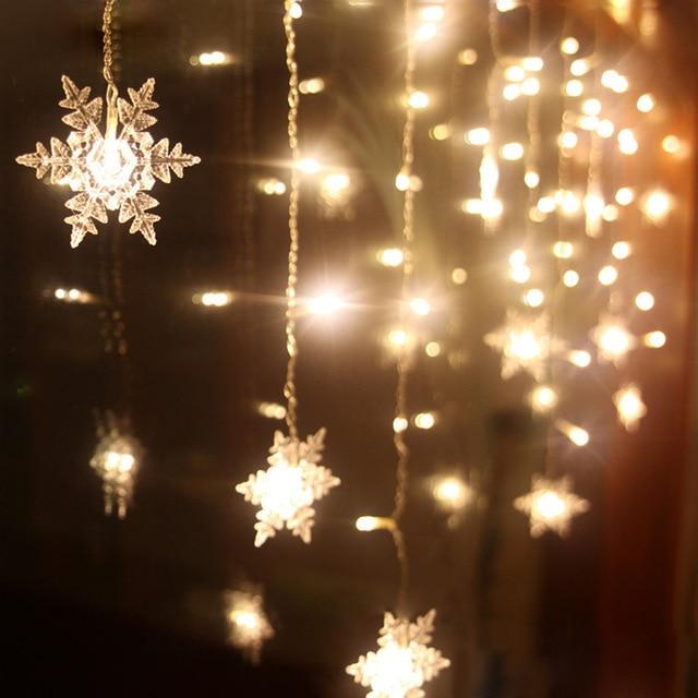Set van 16 hangende LED-sneeuwvloklampen