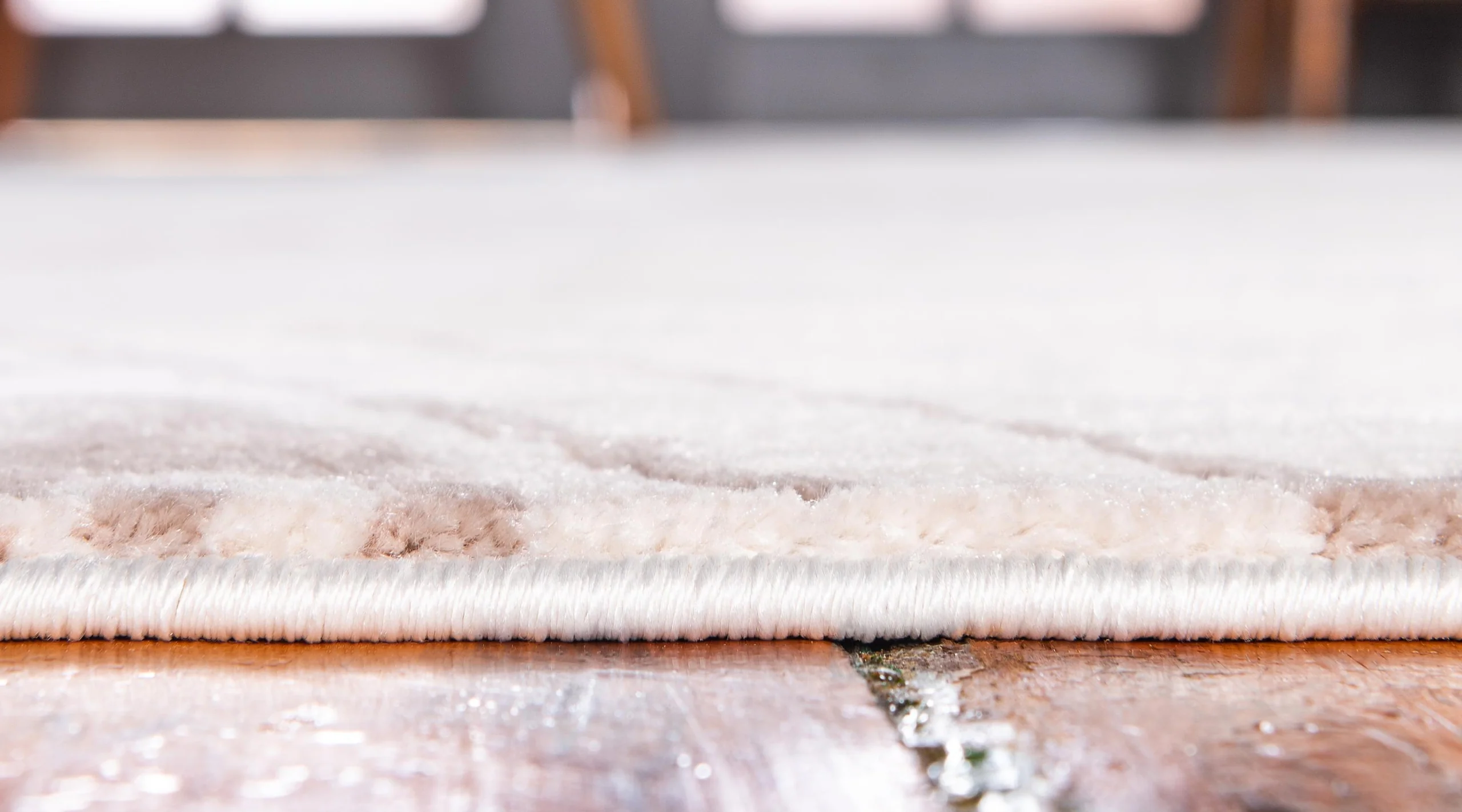 Jakobe Faded Diamond Pattern Area Rug by Unique Loom
