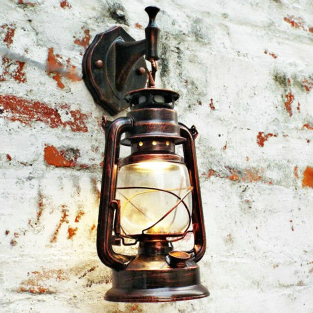 Vintage-lykta för väggmontering med LED-lampor och monteringstillbehör