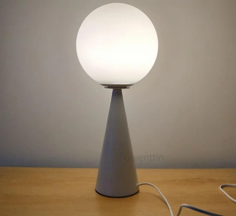 Quinn Cone Table Lamp in Metal and Glass, 19 Inch High