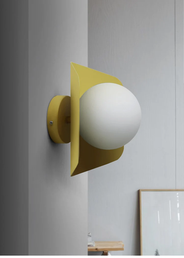 Arnold Modern Nordic Candy Wall Lamp in Iron and Acrylic