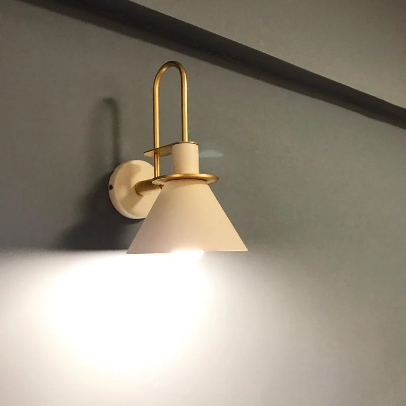 Oliva Modern Nordic Adjustable Slope Wall Lamp in Metal